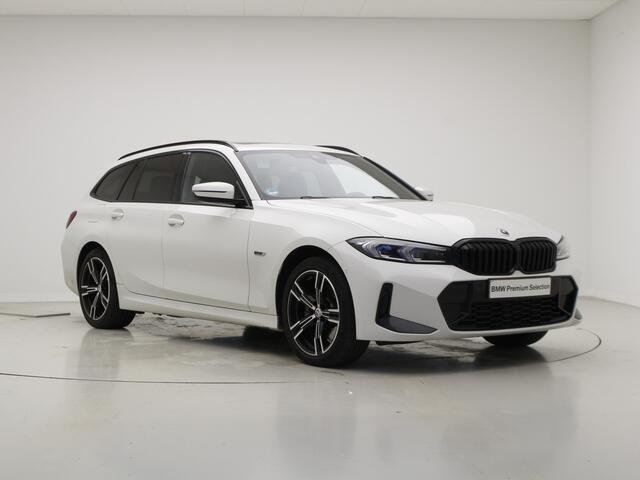 BMW 3-SERIE Touring 330e xDrive | M-Sport | Panorama | Elek. Stoelverst. | HiFi Adapt. Led | Camera |
