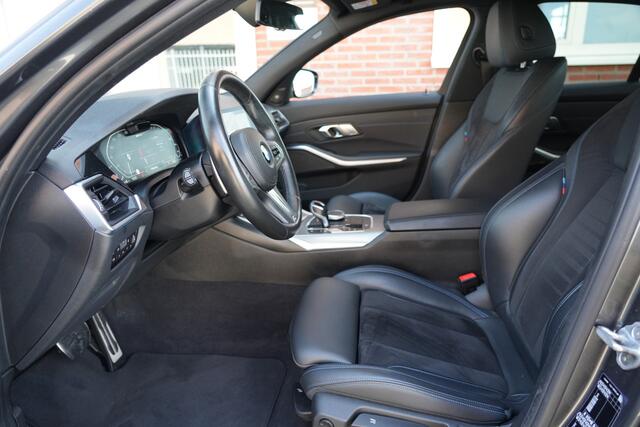 BMW 3-SERIE 330e M Sport High Executive 292pk Navigatie/Camera/HarmanKardon