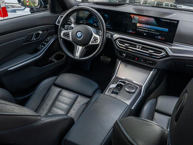 BMW 3-SERIE Touring 330e M-Sport PANO CAMERA HUD HIFI MEMORY SYOELEN ADAP LED BOMVOL!!