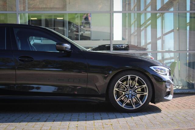 BMW 3-SERIE 330e M-Sport Leder alcantara