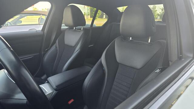 BMW 3-SERIE 318i High Executive |DOH|BTW|Automaat