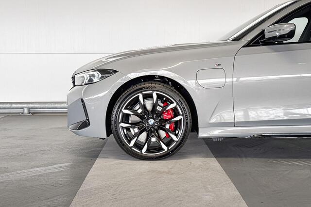 BMW 3-SERIE Touring 330e M-Sport Pro