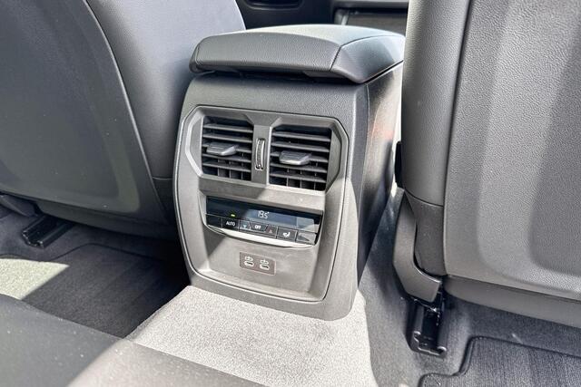 BMW 3-SERIE Touring 330e | Comfort Pack | Harman Kardon | M Sport