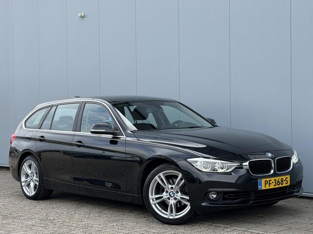 BMW 3-SERIE Touring 318i Executive Automaat Navigatie/18inch.