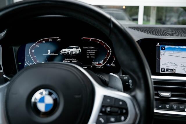 BMW 3-SERIE 330 330i Touring M Sport | ACC | Maxton | 19' Inch | Stoelverwarming | M Sportremmen |