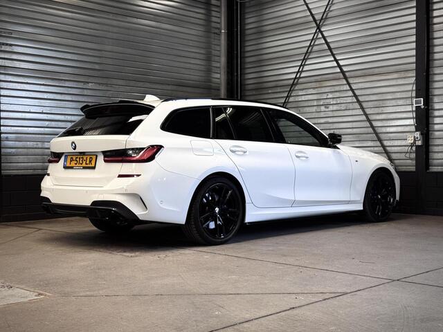 BMW 3-SERIE Touring M340i xDrive | Panodak | Laser | Trekhaak | Driving Assi