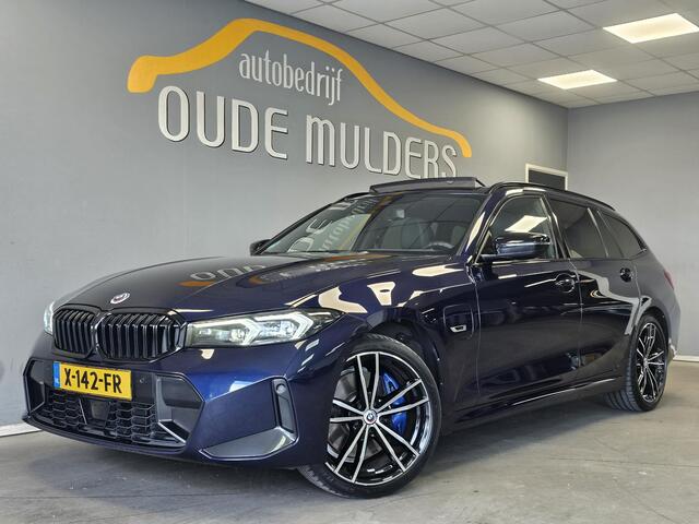 BMW 3-SERIE Touring 330e xDrive M-Sport 50 Jahre | Head-up | Harman Kardon | Trekhaak |