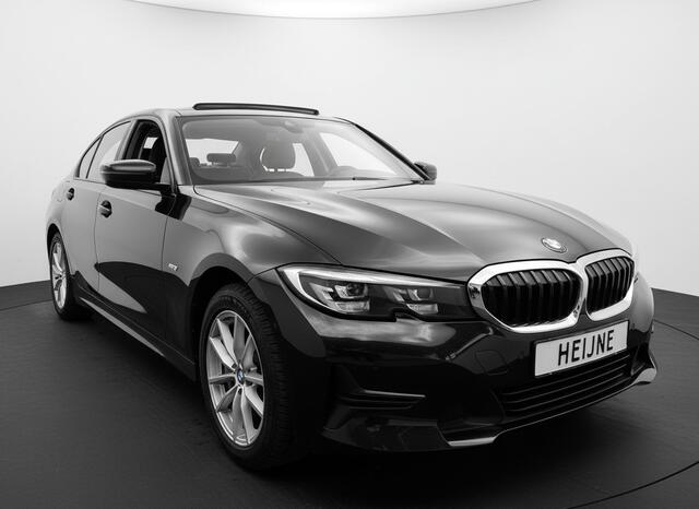 BMW 3-SERIE 330e 290PK HIGH EXECUTIVE HALF-LEDER/CAMERA/NAVI/PANORAMADAK