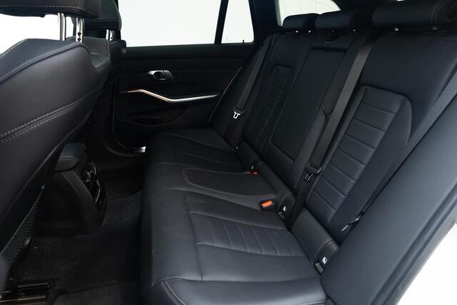 BMW 3-SERIE Touring 318i Business Edition Plus
