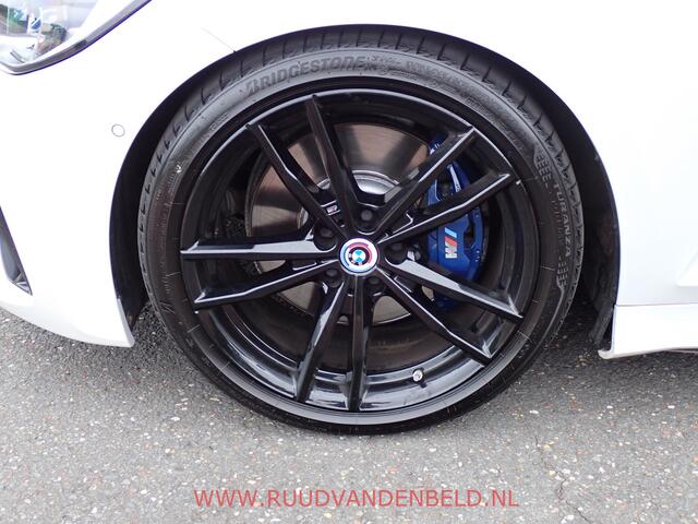BMW 3-SERIE Touring M340i xDrive !! 450 PK !! / 360* / HEAD-UP / ACC / CARPLAY / TREKHAAK