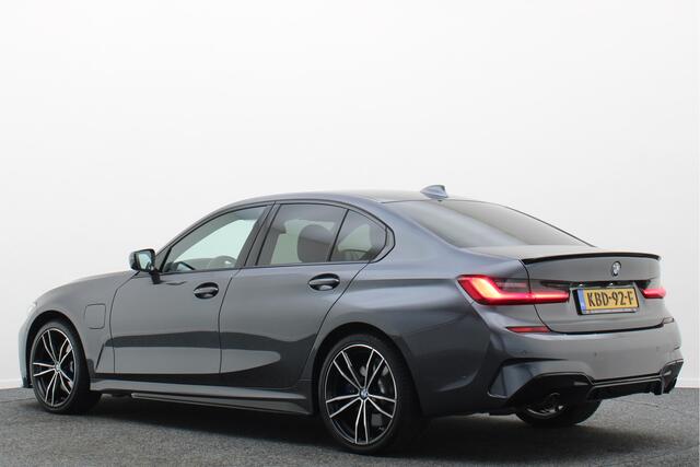 BMW 3-SERIE 330e High Executive M Sport Laser, Merino Leer, H&K, Memory, Camera, ACC, Keyless