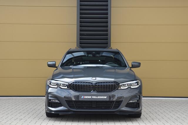 BMW 3-SERIE 320i High Executive Edition * M-Pakket * Harman/kardon * Schuifdak * Spoilerset * Achteruitrijcamera *