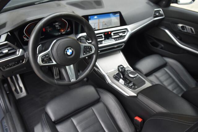 BMW 3-SERIE 320i High Executive Edition * M-Pakket * Harman/kardon * Schuifdak * Spoilerset * Achteruitrijcamera *
