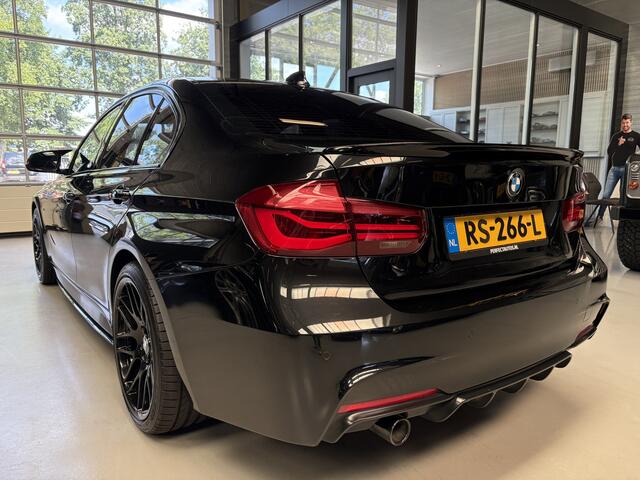 BMW 3-SERIE 318i Edition M Sport Shadow Executive Cruise, Navi, Schuifdak
