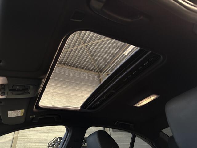 BMW 3-SERIE 318i Edition M Sport Shadow Executive Cruise, Navi, Schuifdak