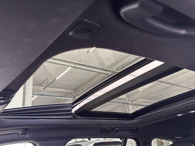 BMW 3-SERIE Touring 330e Innovation Pack M Sportpakket Pro
