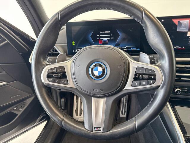 BMW 3-SERIE Touring 330e Innovation Pack M Sportpakket Pro