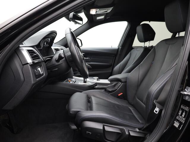 BMW 3-SERIE Touring 318i M Sport Edition | Head Up | Elk. A-klep | 19'' | Leder | Stoelverw. | Prijs Rijklaar!!