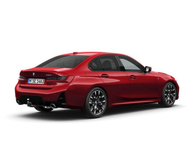 BMW 3-SERIE Sedan 320i M Sport | Comfort Pack | Trekhaak | Showroom Selection