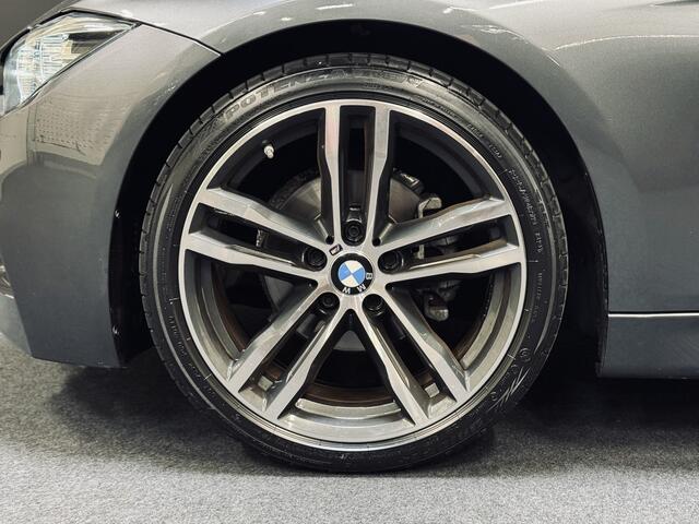 BMW 3-SERIE Touring 318i M Sport Edition | 19" | Panorama | ShadowLine