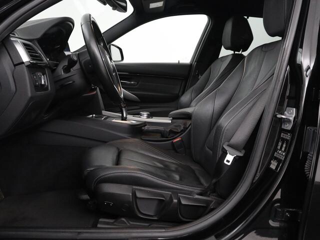 BMW 3-SERIE Touring 318i M Sport Corporate Lease | Leder | Stoelverwarming | Bluetooth | Navigatie | Cruise control | Park assist | Climate control |