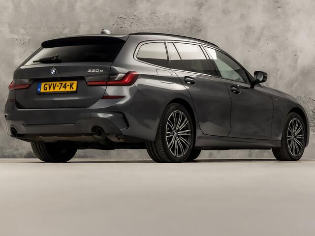 BMW 3-SERIE 330e M Sport High Executive 292Pk Automaat (PANORAMADAK, M PAKKET, APPLE CARPLAY, CAMERA, LEDER/ALCANTARA, SFEERVERLICHTING, GETINT GLAS, ELEK ACHTERKLEP, STOELVERWARMING, NIEUWSTAAT)