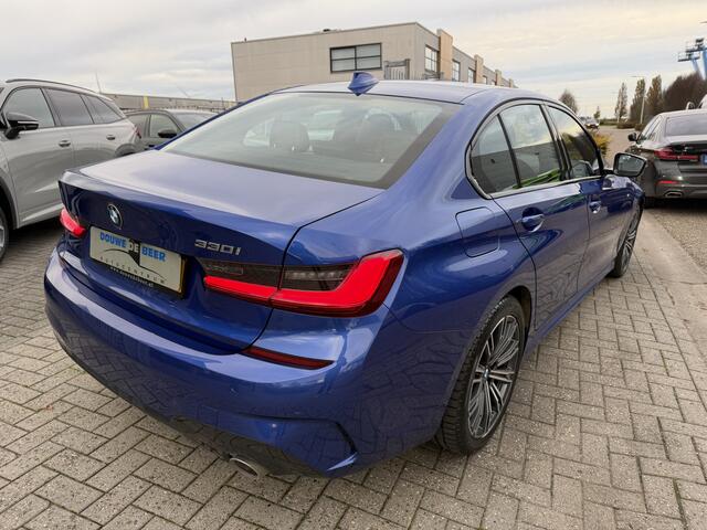 BMW 3-SERIE 330i M Sport Adapt. Cruise | 360-Camera | HiFi | Stoelverw. | Sfeerverlichting