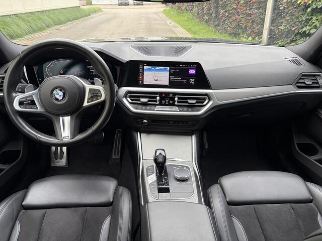 BMW 3-SERIE 318i High Executive / AUTOMAAT / NAVI / M-PAKKET / INCL BTW