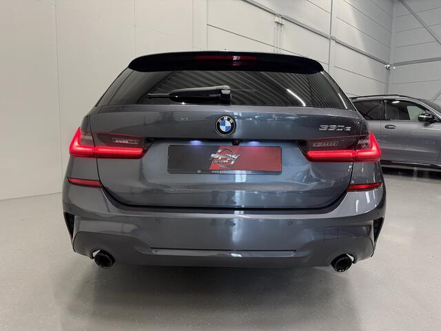 BMW 3-SERIE Touring 330e M-Sport PANO/LASER/HEAD-UP/CAMERA/ACC/SFEER/M-SPORTSTOELEN/KEYLESS/18"/CARPLAY/DONKERE-HEMEL/SHADOW-LINE/MINERAL-GRAU/VOLLLEDIG BMW DEALER HISTORIE