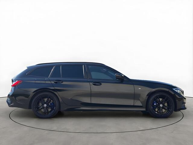 BMW 3-SERIE Touring 330E 292PK M-Sport Shadow Dode-Hoek Camera