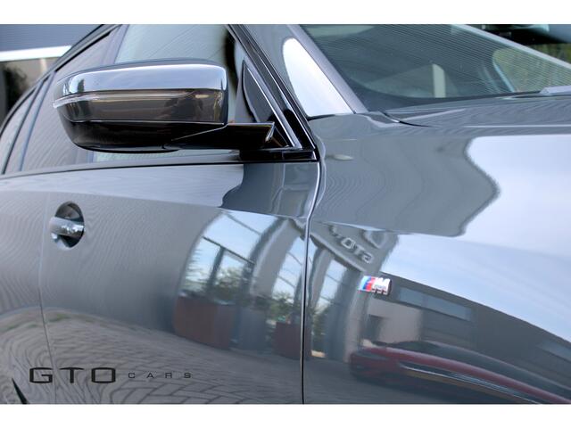 BMW 3-SERIE Touring 330i M Sport | Pano | Apple Carplay | Sfeerverlichting | LED | Stoelverwarming