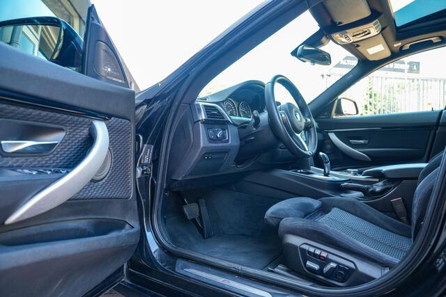 BMW 3-SERIE GT Gran Turismo 330d xDrive High Executive M Pakket Panoramadak Harman/Kardon Keyless HUD Trekhaak Alcantara