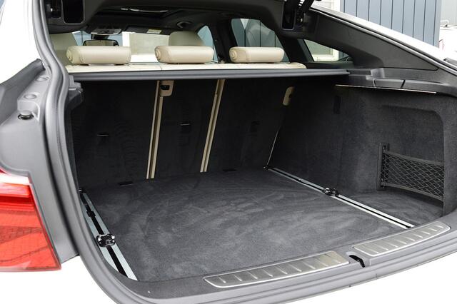 BMW 3-SERIE GT Gran Turismo 320i Corporate Lease High Executive Rijklaarprijs-Garantie Panoramadak Leder Head-Up Navigatie Camera