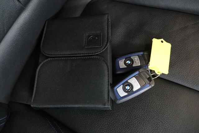 BMW 3-SERIE GT Gran Turismo 320i High Executive Edition | voorstoelen verwarmd | HiFi Audio | Cruise Control | sportonderstel |