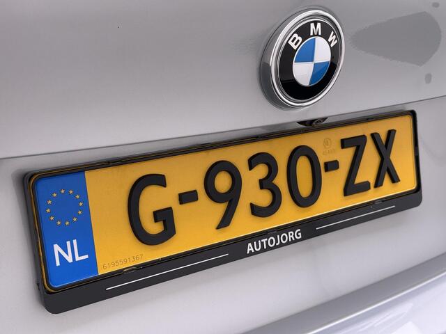BMW 3-SERIE GT Gran Turismo 320i High Executive Edition M-Sport | NL Auto | Pano |