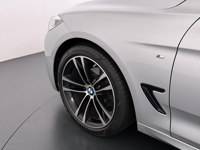 BMW 3-SERIE GT Gran Turismo 320i High Executive Edition M-Sport | NL Auto | Pano |