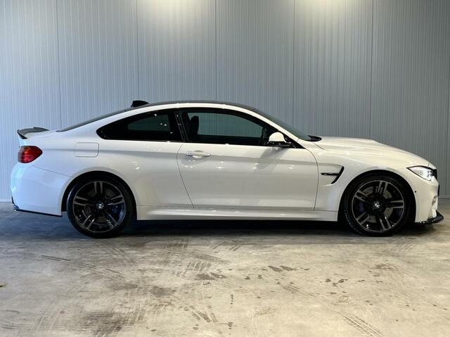 BMW 4-SERIE M4 Carbon dak