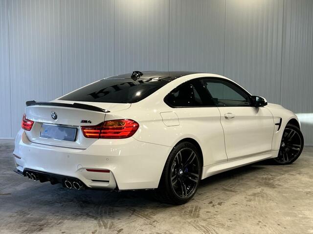 BMW 4-SERIE M4 Carbon dak