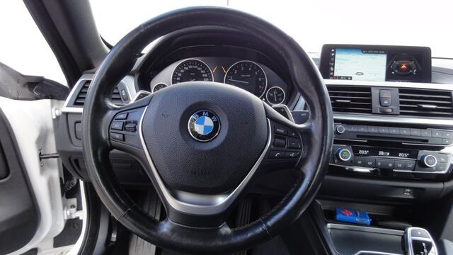 BMW 4-SERIE 420i High Executive.