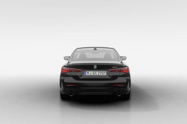 BMW 4-SERIE Coupé 420i | M Sport Pro | Comfort Pack | Glazen Schuif-/Kanteldak
