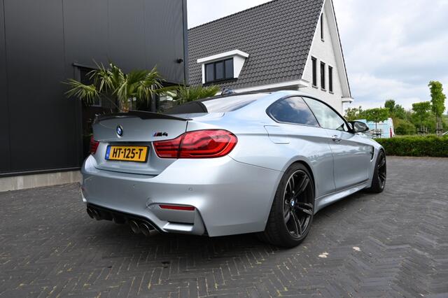 BMW 4-SERIE M4