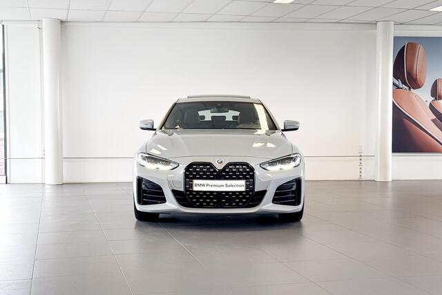 BMW 4-SERIE Gran Coupé 430i Business Edition Plus | M Sport | Glazen Schuif-/kanteldak | Harman Kardon | Comfort Access |