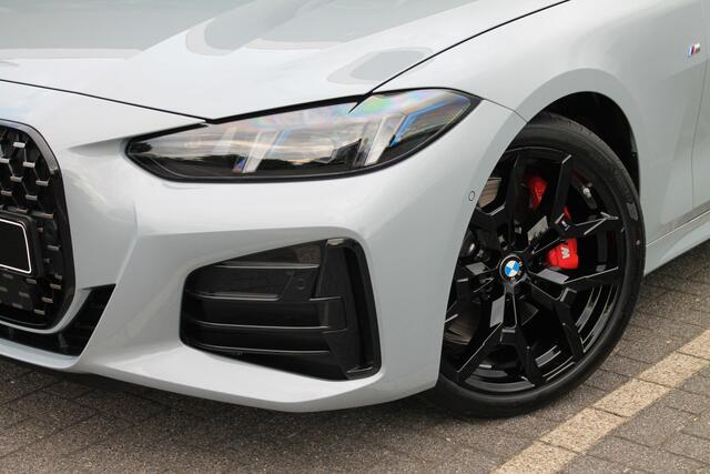 BMW 4-SERIE Cabrio 420i High Executive M Sport Automaat / Air Collar / Parking Assistant Plus / Comfort Access / Stuurverwarming / M Sportonderstel / Live Cockpit Professional
