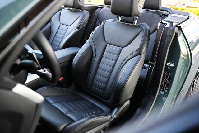 BMW 4-SERIE Cabrio 430i xDrive M Sport Automaat / Achteruitrijcamera / Comfort Access / Adaptieve LED / M Sport onderstel / Stoelverwarming / Widescreen Display