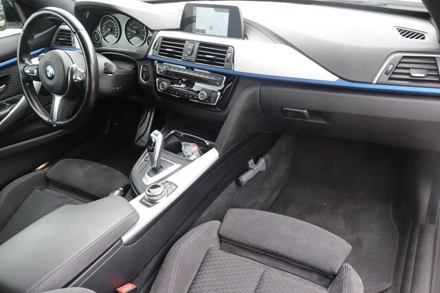 BMW 4-SERIE Coupé 420i Executive (NL auto), Navigatie, Climate control, Stoelverwarming, Cruise control