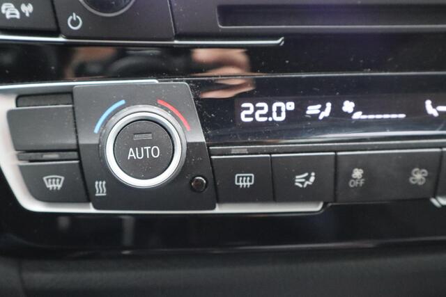 BMW 4-SERIE Coupé 420i Executive (NL auto), Navigatie, Climate control, Stoelverwarming, Cruise control