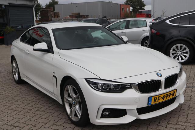 BMW 4-SERIE Coupé 420i Executive (NL auto), Navigatie, Climate control, Stoelverwarming, Cruise control