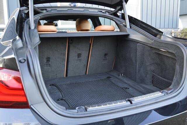 BMW 4-SERIE Gran Coupé 430i M-Sport High Executive Edition Rijklaarprijs-Garantie Schuifdak Leder Sport Interieur Navigatie Head-Up