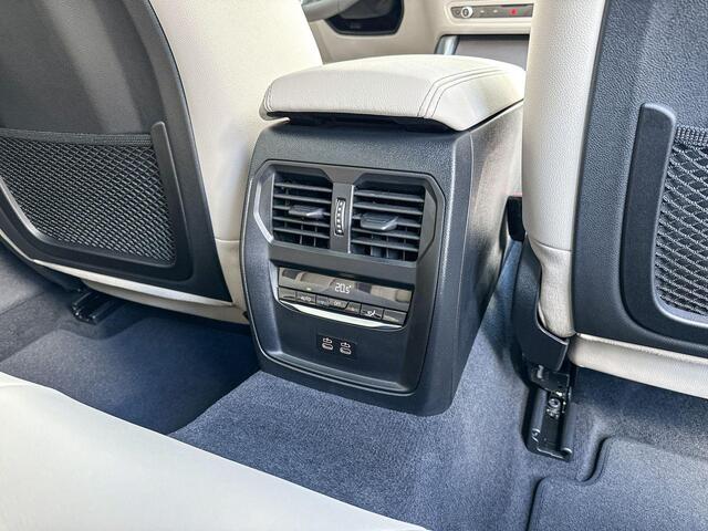 BMW 4-SERIE Gran Coupé 420i High Executive M Sportpakket Pro / Harman Kardon / Glazen Schuifdak / Comfort Access / Elektrisch Verstelbare Stoelen / Adaptieve Cruise / Comfort Acces / 19 Inch / Selections