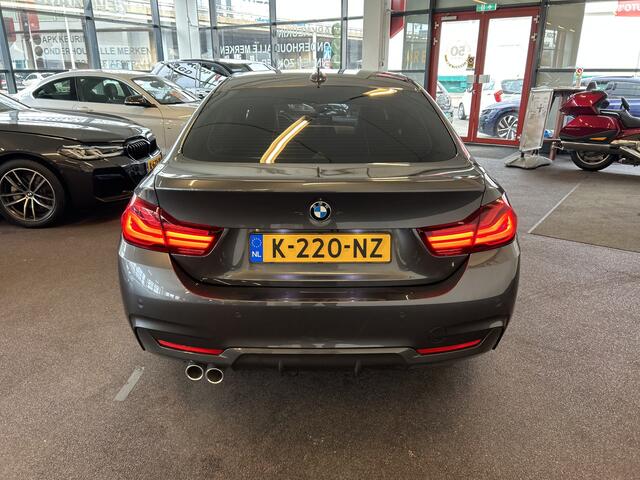 BMW 4-SERIE Gran Coupé 420i High Executive Edition M Sport | Facelift | Digital dashboard | Achteruitrijcamera | Lederen bekleding | Adaptief onderstel | Dealer onderhouden | Climate control | Cruise control | Stoelverwarming | Navigatie | Park assist | Elek. kofferk